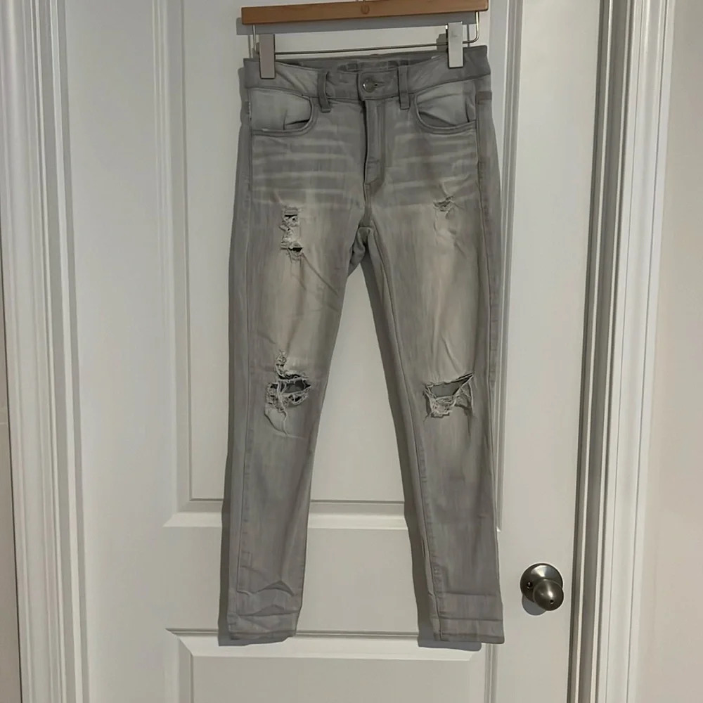 Grey American Eagle jeans size 6 - Picture 1 of 4